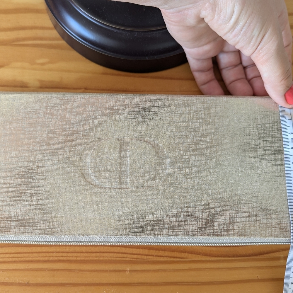 Dior case - Picture 2 of 6